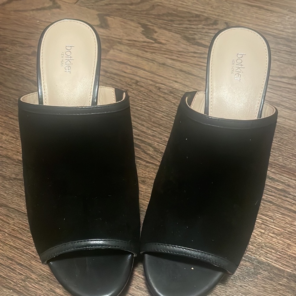 Brand New Botkier platform heels open toe.